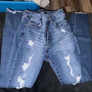 Aeropostale Ripped Jeans- 6R
